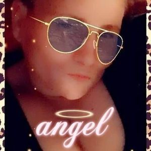 Meet your Posher, Joni